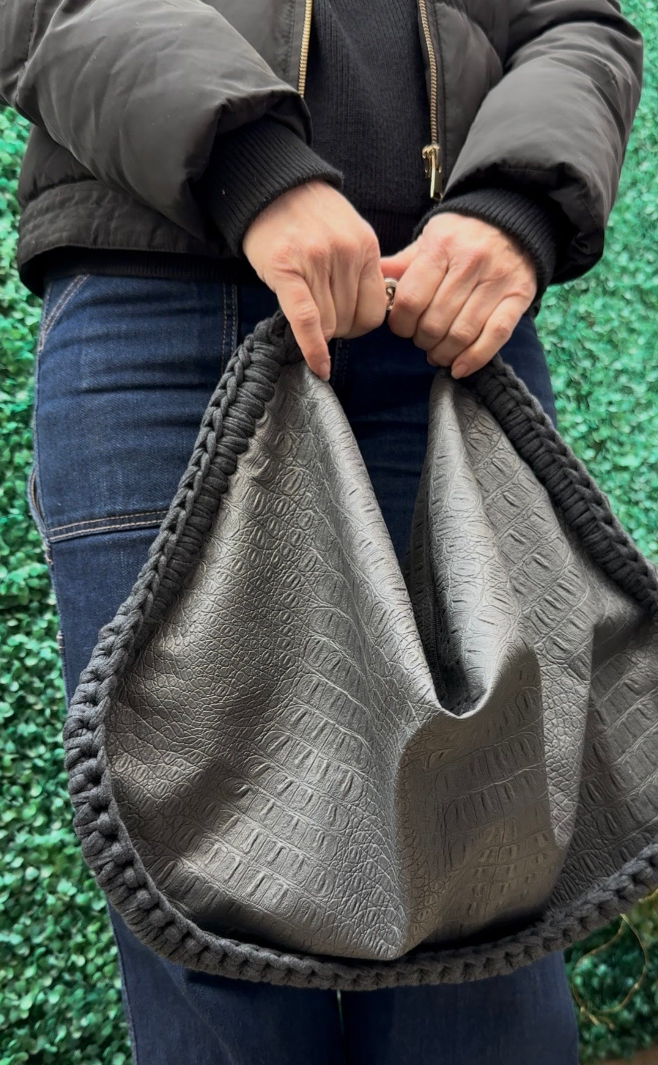 Yun en Tono Steel Gray